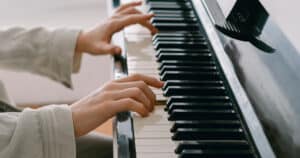 piano spelen, piano docent Hillegom